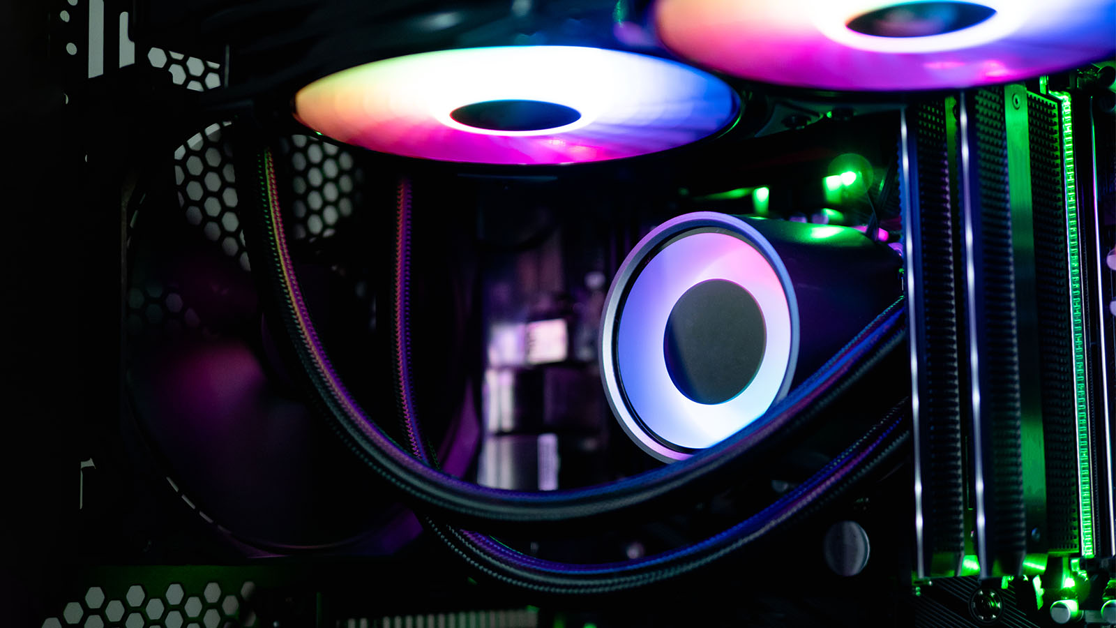 6 Best CPU Coolers for Ryzen 7 7700X in 2024 [AIO & Air]